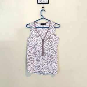 Apt. 9 Zipper Neckline top Size S